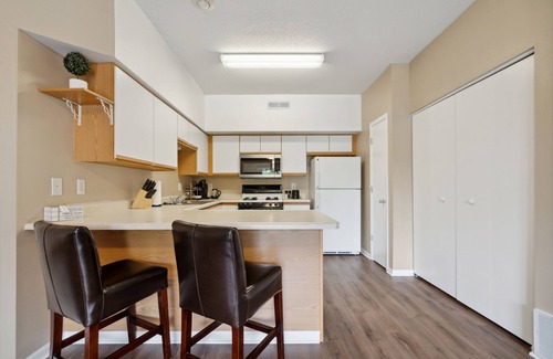 Coralville Apartment | Charming Newly Remodeled Condo