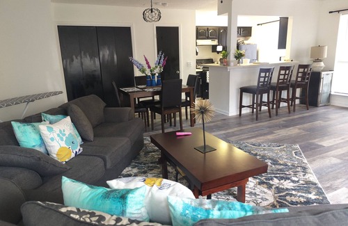 Tall Timbers - Brechtel Condo | Charming NOLA Condo