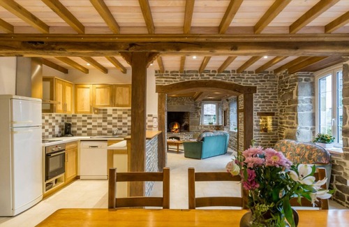 Montaigu-les-Bois Cottage | Charming Normandy Home with Private Indoor Pool & Fireplace