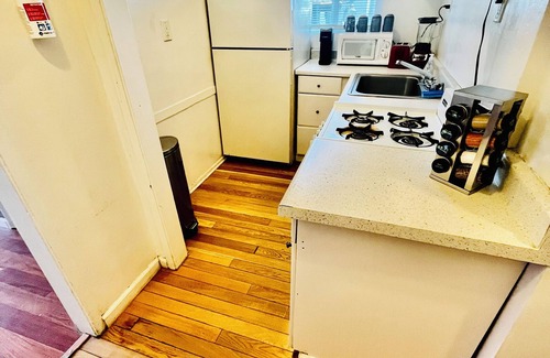 North Park Apartment | Charming North Park Apartment 2beds w/Office Private Yard, Onsite Parking & Pets