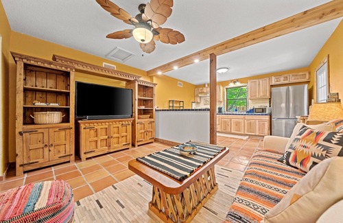 Kerrville House | Charming old world Spanish Casita