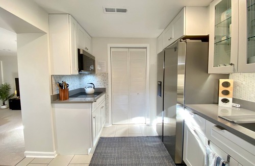 Fort Totten Bed & Breakfast | Charming Petworth Retreat - near metro, free parking included