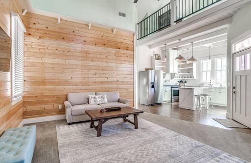 Eufaula House | Charming Pink House! Steps to Boardwalk Pool!