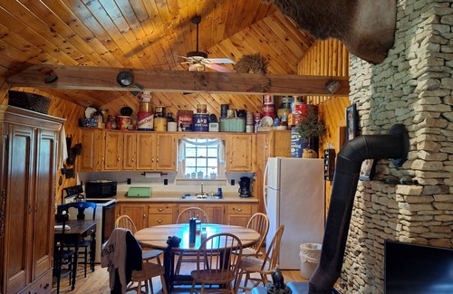 Brookville Cabin | Charming Private Cabin that is cozy and quiet. Sleeps 7 with two bathrooms.