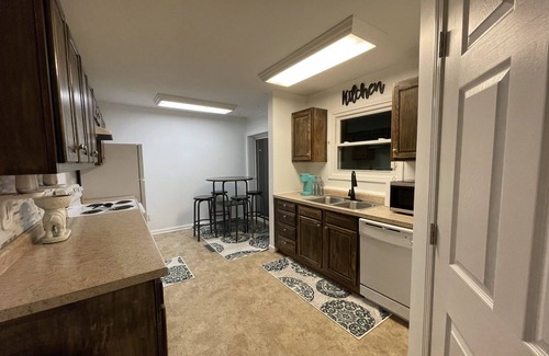 Bedford House | Charming Ranch in Quiet Neighborhood