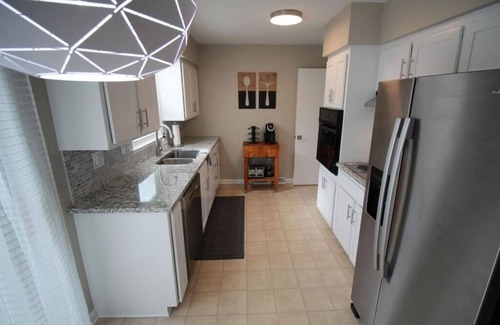 Des Moines House | Charming Remodeled Home in Des Moines - Convenient and Comfortable Stay