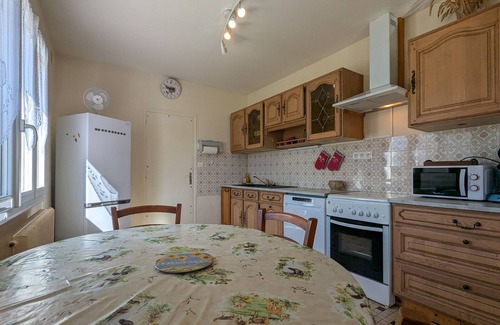Montipouret Cottage | Charming Renovated House with Garden, Near Châteauroux – Ideal for Family Getaways