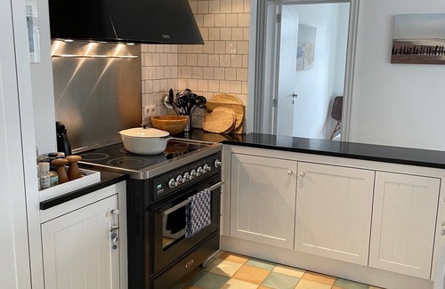 De Haan Apartment | Charming renovated luxury apartment with seaview.