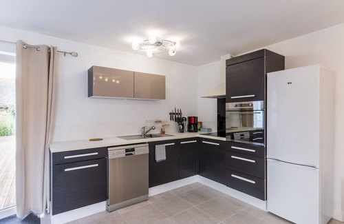 Donges Cottage | Charming Renovated Stable, Quiet Near Center, Close to Beaches, Enclosed Garden, Pet-Friendly