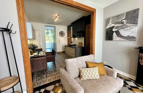 Fays House | Charming renovated urban gite in Ciney