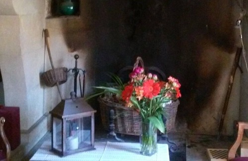 Valros House | CHARMING RESIDENCE IN THE HEART OF A PICTURESQUE VILLAGE