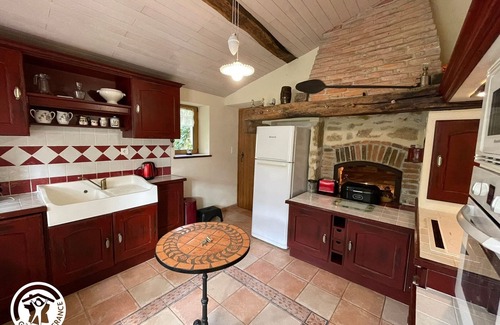 Bourneau Cottage | Charming Restored Country House with Large Garden, Near Baroque Music Festival, 20 km from Thiré