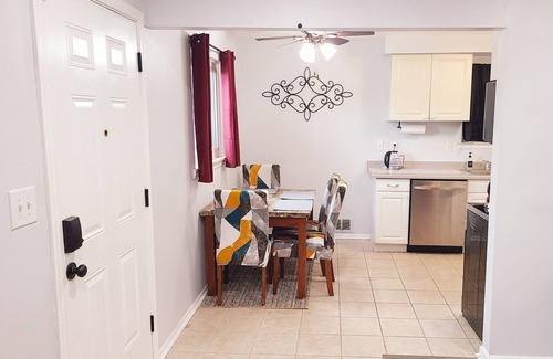 Dearborn Heights House | Charming Retreat, 30 min to Det & AA, Bonfire Pit