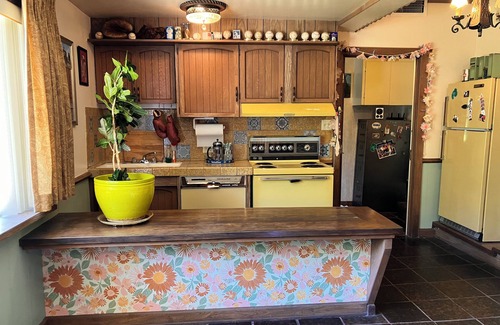 Chevy Chase Apartment | Charming retro Apartment in Chevy Chase Canyon, Rose Bowl adjacent.