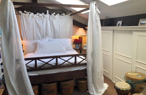 Veigy-Foncenex Bed & Breakfast | Charming Safarie Room
