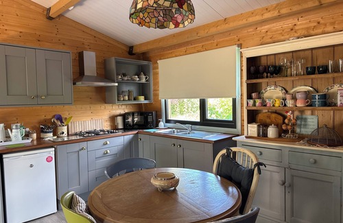Kinvara House | Charming Shabby Chic Barn in delightful Kinvara