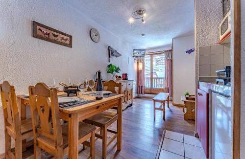 Val-Thorens Apartment | Charming Ski-In Apartment in Heart of Val Thorens 2600