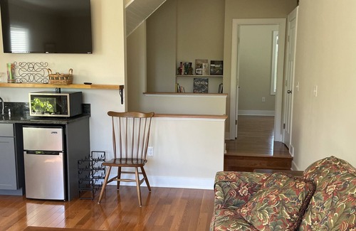 White Stone Cottage | Charming Spacious Cottage, private, water views, close to amenities
