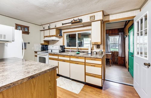 Spirit Lake House | Charming Spirit Lake Home - 6 Mi to Arnolds Park!