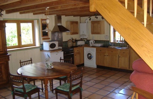 Arfeuilles Cottage | Charming stone house restored in English style