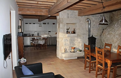 Boulbon House | Charming Stone House in Provence with Garden – Peaceful Location in Boulbon