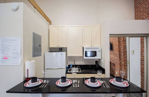 Koreatown Apartment | Charming STUDIO apartment in delightful New York near Empire State Building