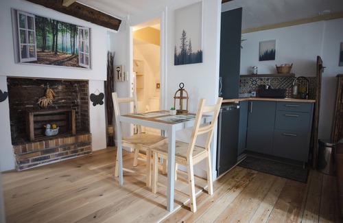 Honfleur Apartment | Charming Studio "La Campagne"