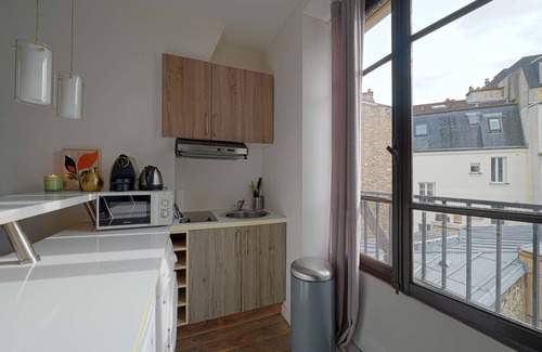 Necker Apartment | Charming Studio Near Champs de Mars