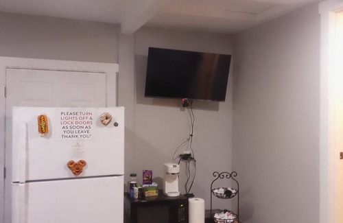 Woodburn Apartment | Charming studio with AC and WiFi in pleasant Gervais.