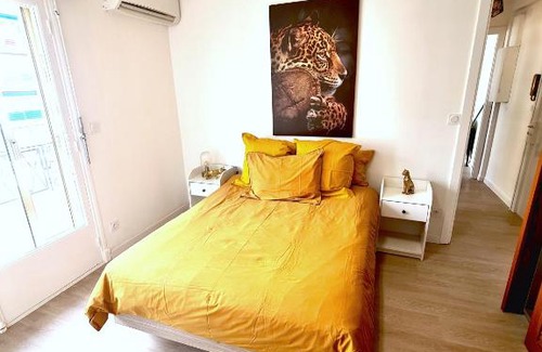 Carnot Apartment | Charming T2 in Cannes center