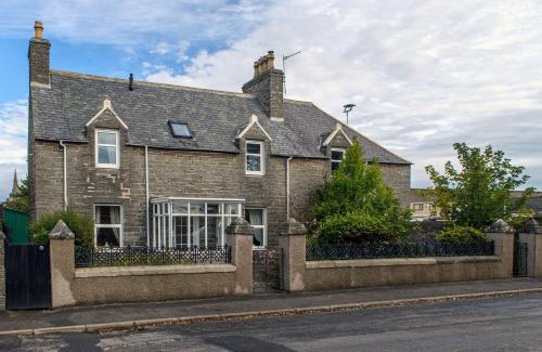 Wick House | Charming Townhouse on North Coast 500 Route, Wick