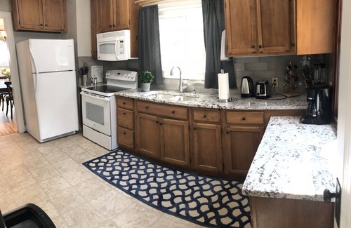 Kutzky Park House | Charming Tudor Home 3 Blocks From Mayo Clinic!