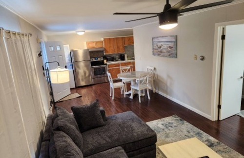 Ocean Park Condo | Charming two-bedroom, one-bathroom condo, two short blocks from the beach!