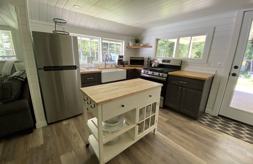 Alanson House | Charming Up North River Cottage