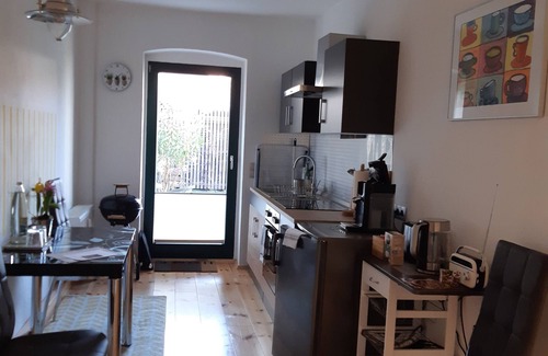 Dresden Condo | Charming vacation apartment in a historic building 10 minutes from the city center