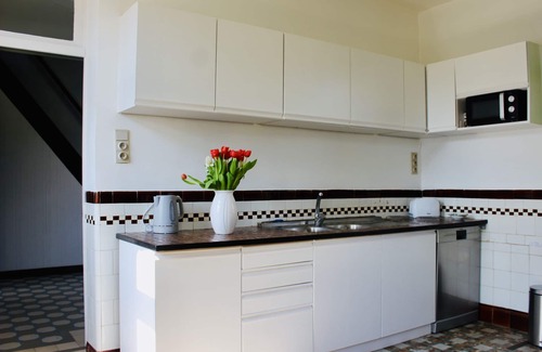 Tombeek Cottage | Charming vacation home with terrace and garden