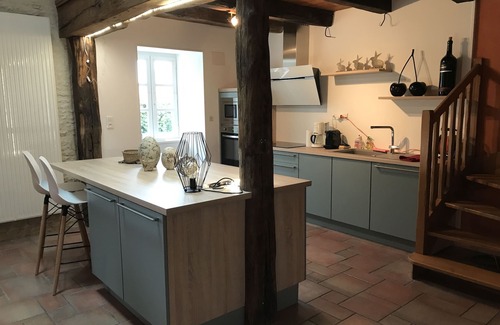 Nalliers House | Charming Vendée cottage - Les GlycinesHeated pool in season!