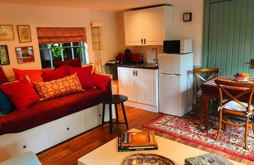 Newtownabbey House | Charming Victorian Coach House