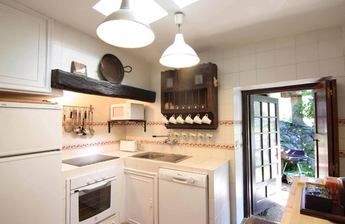 Cotobade Cottage | Charming villa from the 18th Century beautifully restored