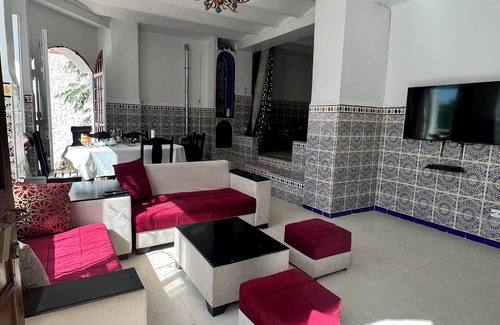 Ain El Turk Villa | Charming villa in a quiet location 2 minutes from the beach with parking