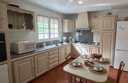 Villamblard Cottage | Charming Villa with Private Pool, Gym, and Garden Near Historic Villages