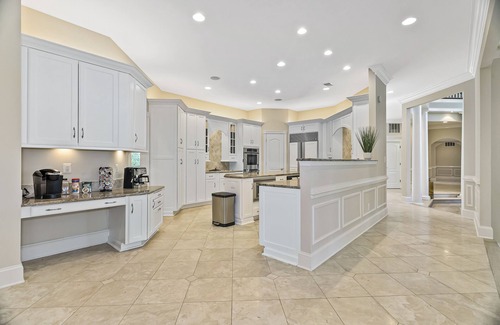 McLean Villa | Charming Villa with Spectacular Waterfront Views