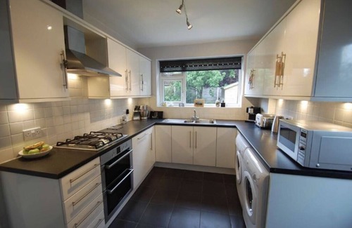 Bramhall House | Charming Village house in Bramhall near Manchester