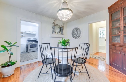Farmville House | Charming Virginia Retreat w/Covered Porch & Yard!