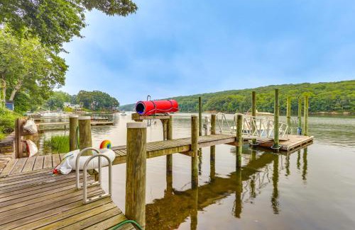Waterford House | Charming Waterford Home with Dock on Niantic River!