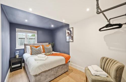 Abbey Apartment | Charming Wimbledon 3-Bed Apt with Outdoor Area