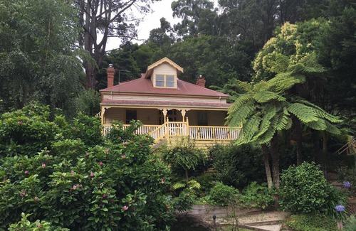 Warburton Bed & Breakfast | Charnwood Cottages in Warburton