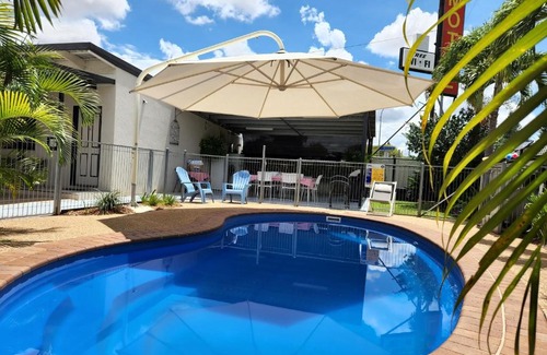Richmond Hill Hotel | Charters Towers Motel