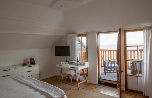 Kalk Bay House | Chartfield Guesthouse