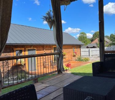 Adamow House | Chata Borówkowe Wzgórze
